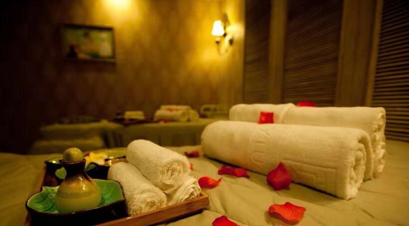 武汉洪山高端水疗spa会馆就这样带着清风月静抚慰了光阴悲喜